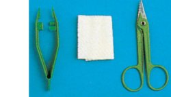 SET PER RIMOZIONE SUTURE CONFEZIONATO IN BLISTER RIGIDO, CONTENENTE FORBICE, PINZA E GARZA - Farmacia Castello Srl