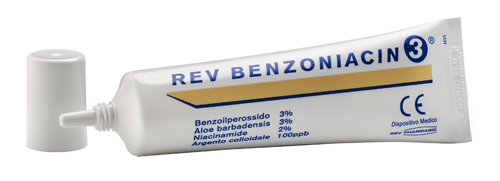 REV BENZONIACIN 3 CREMA 30 ML - Farmacia Castello Srl